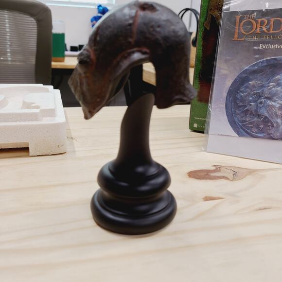 Sideshow WETA Lord of the Rings ORC Squinter HELM LOTR FOTR 1:4 Scale **NEW** - Picture 10 of 13